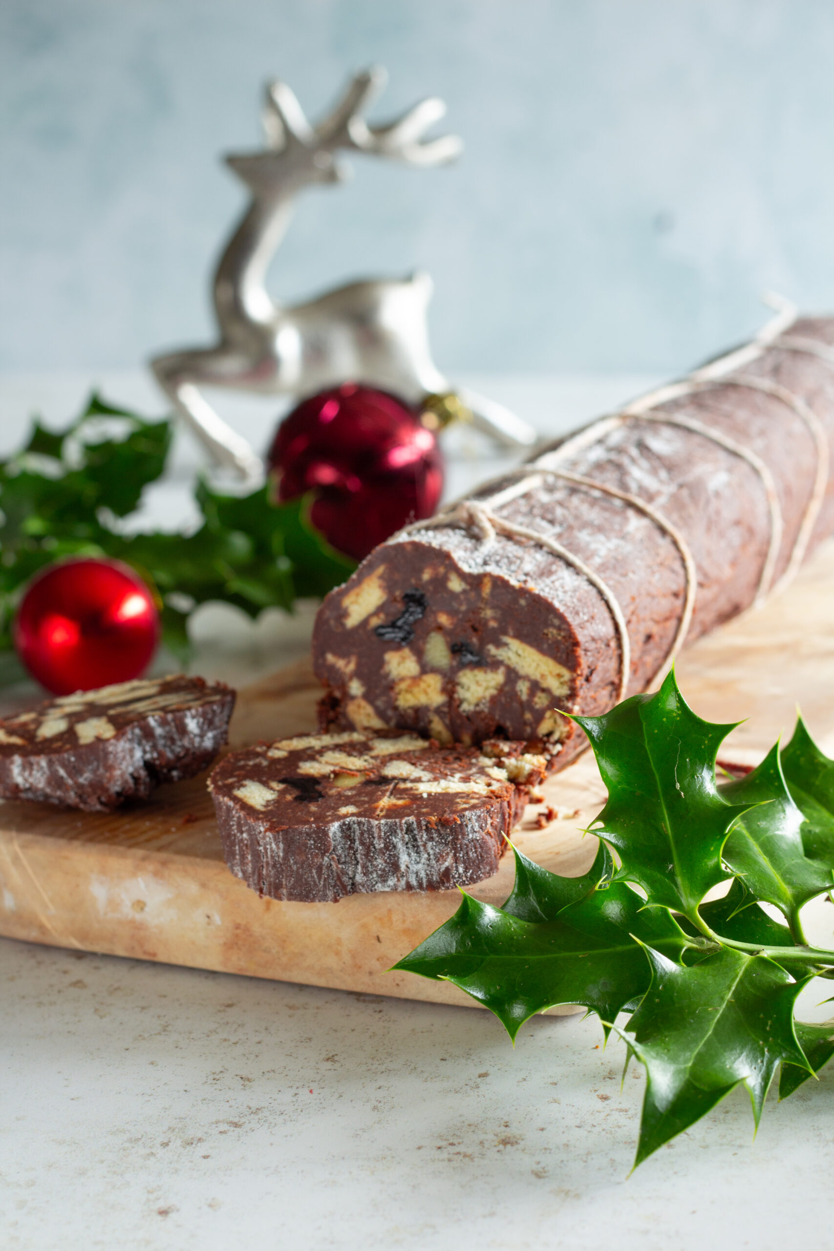 NoBake Chocolate Salami Gem Bakes