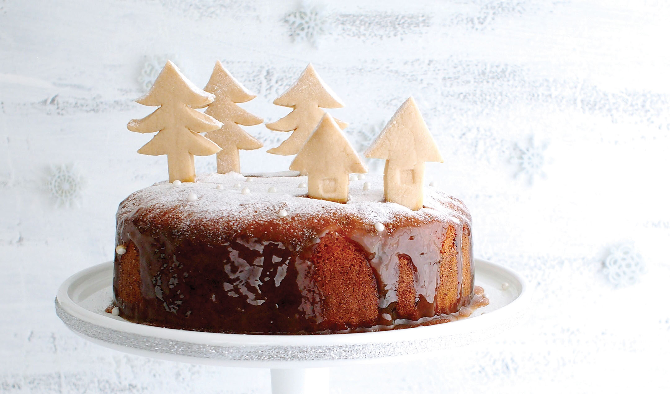 Sticky Toffee Christmas Cake