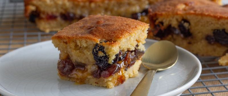 Spiced Fruit Sponge Cake