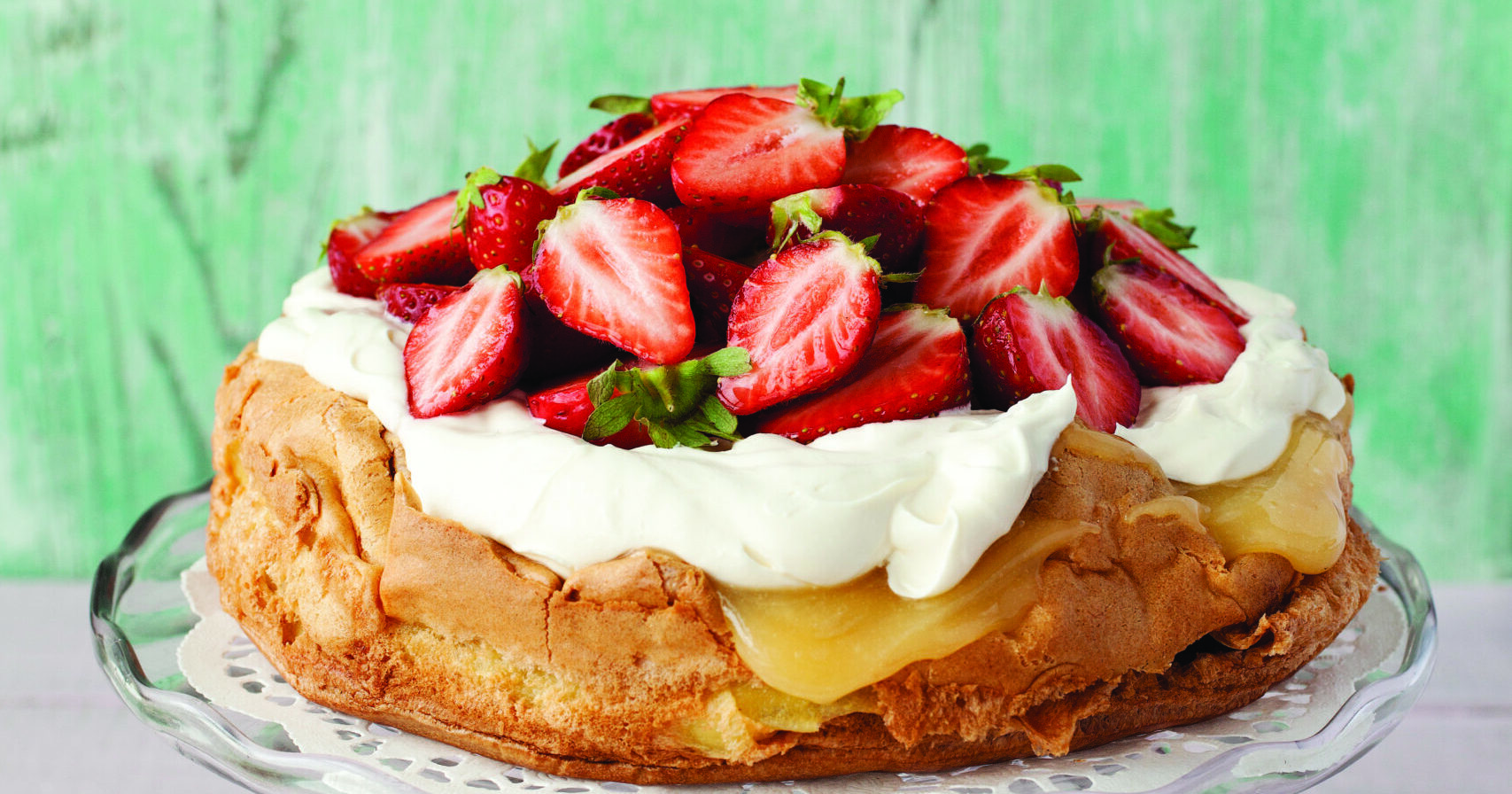 Strawberry & lemon cream puff cake
