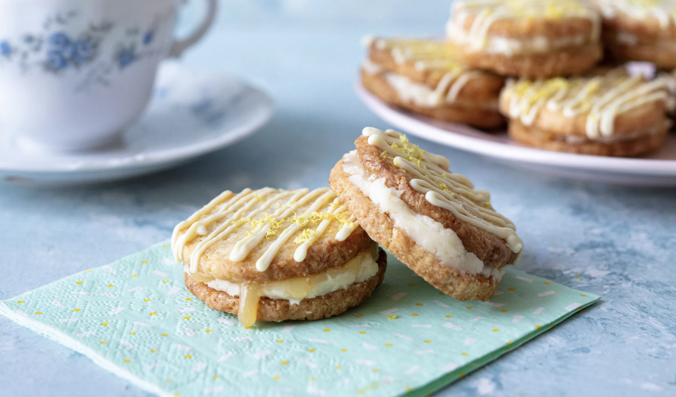 Lemon sandwich biscuits
